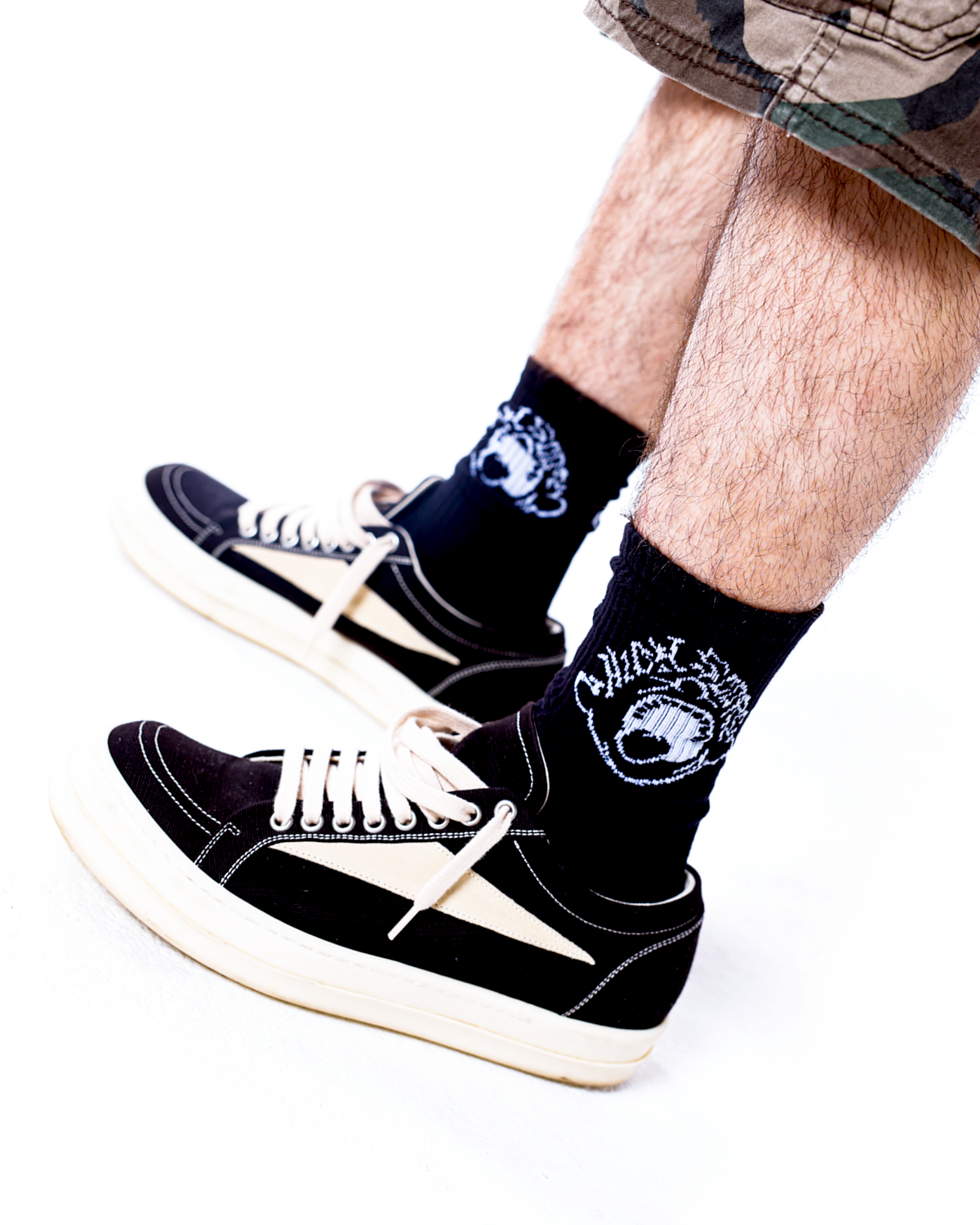 HIGH SCORE SOCKS (BLACK)